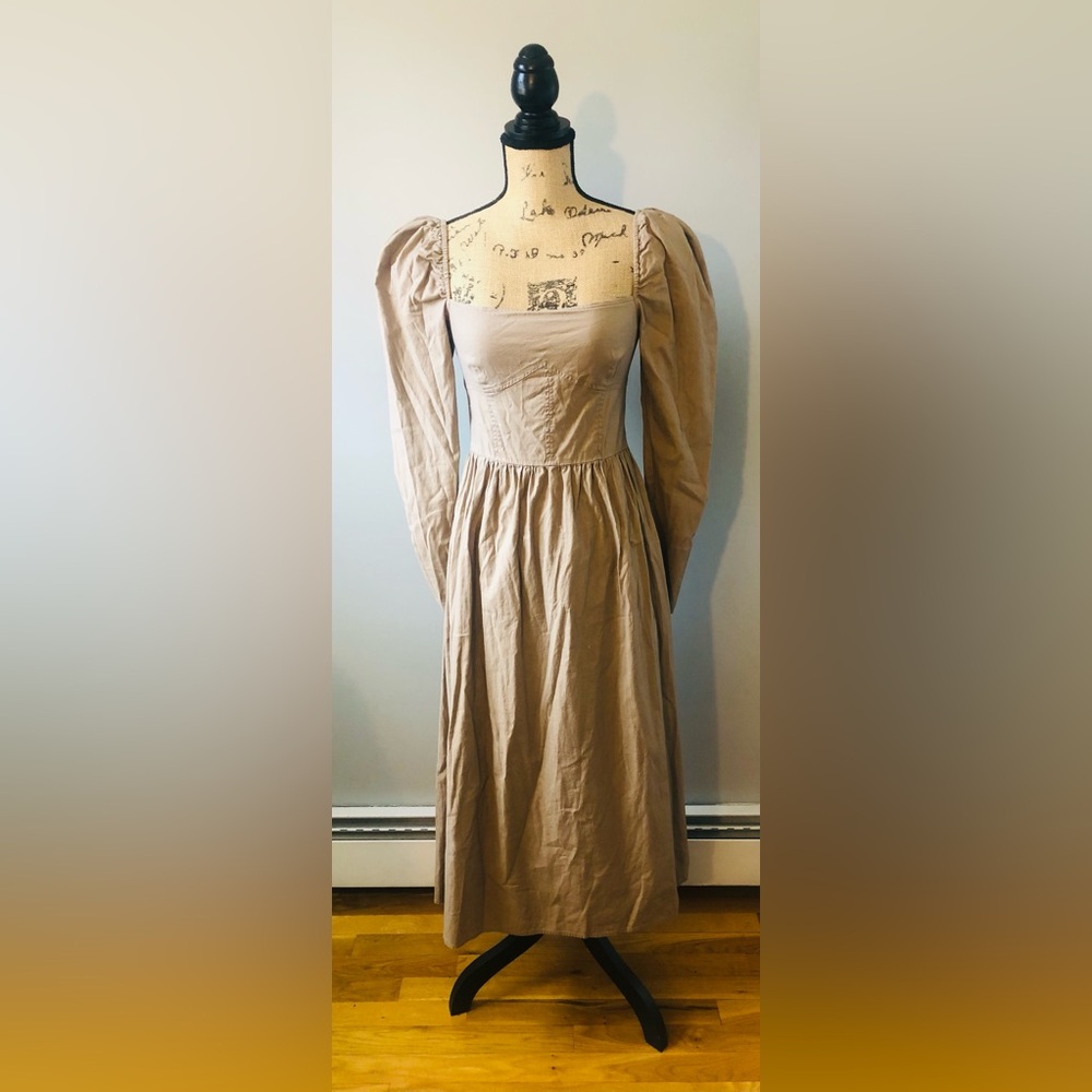 REFORMATION TAUPE PUFF SLEEVE PRINCESSCORE COTTAGECORE ROYALCORE MIDI DRESS